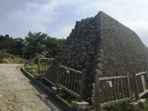 浦添城の城壁跡